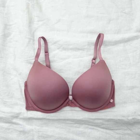 Victoria’s Secret Smooth Push Up Bra - Picture 2 of 9